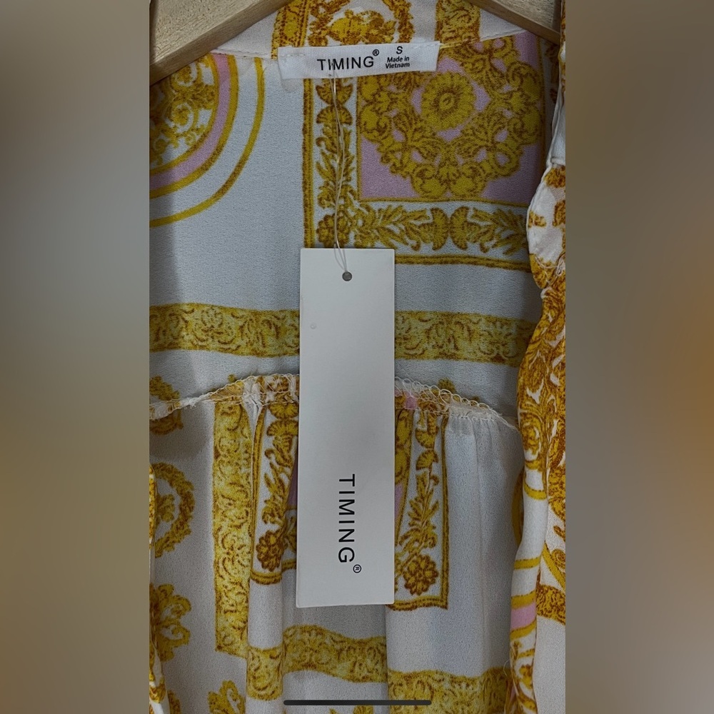 Timing Gold and Pink Patterned Blouse - Picture 4 of 6